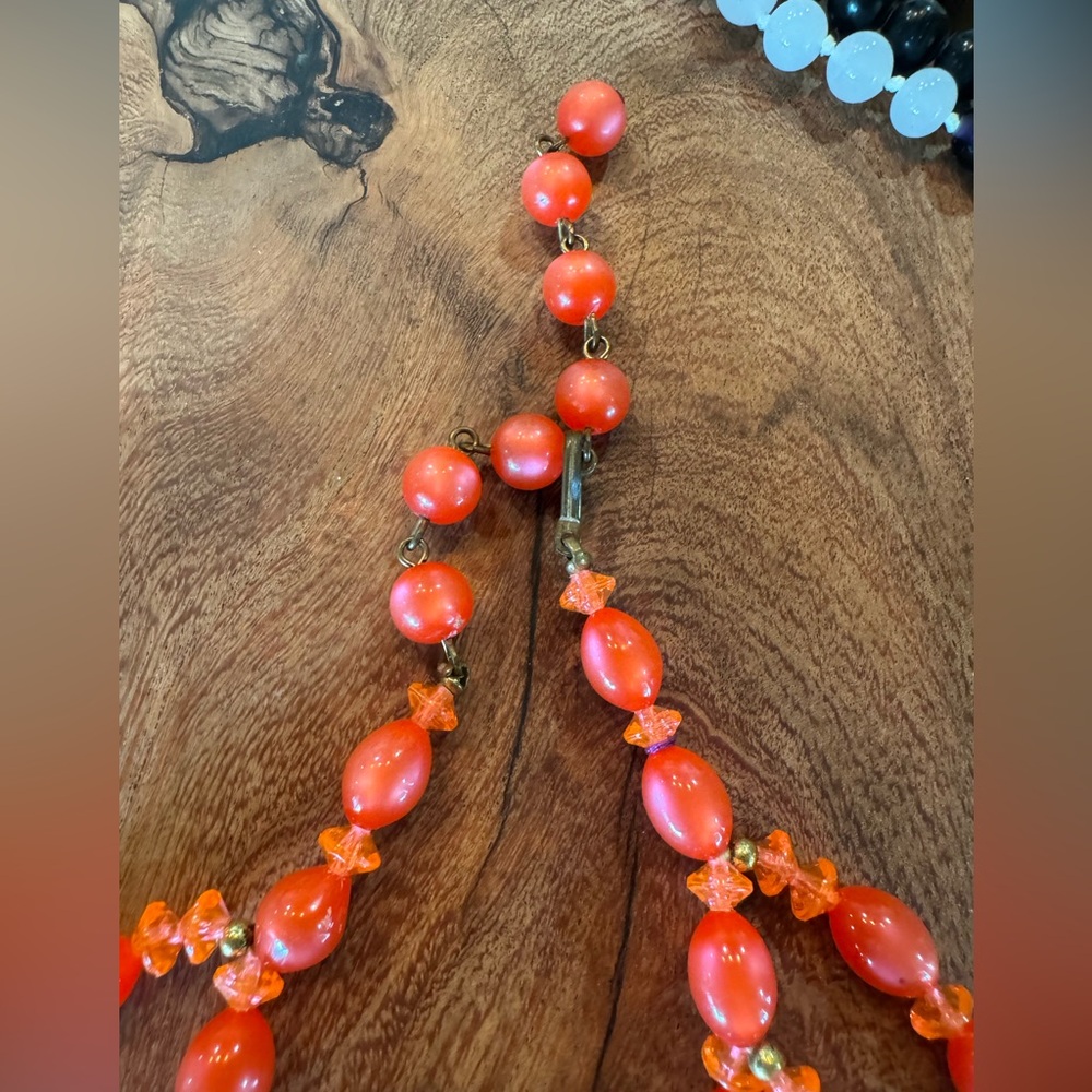 Elegant Orange Beaded Necklace - Picture 3 of 6